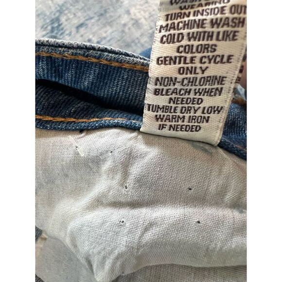 NWT! Hot Kiss Distressed Denim Highest Rise Bermuda Shorts Size 1 - Picture 4 of 7